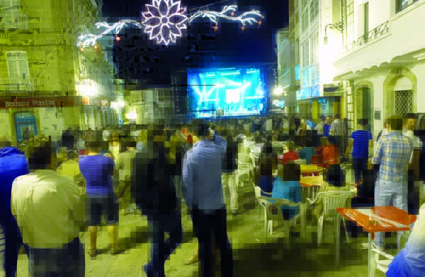 A praza Maior de Viana do Bolo nas festas patronais do pasado ano./ Foto: Carlos G. Hervella.