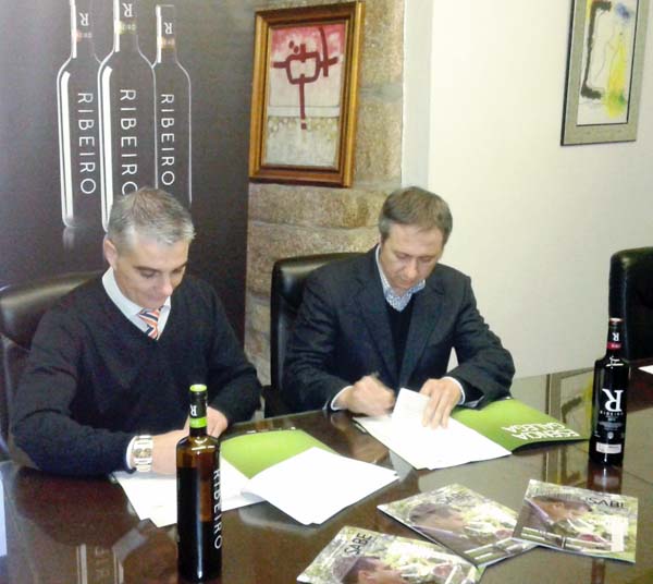 Sinatura do convenio entre a D.O. Ribeiro e o Instituto Galego do Viño.