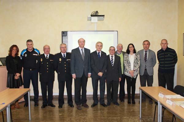 Os participantes na reunión, que foi co-presidida polo subdelegado do Goberno e polo alcalde de Ourense.