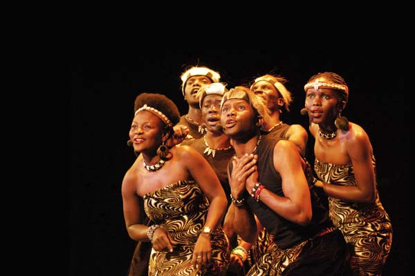 O grupo africano de góspel Aba Taano.