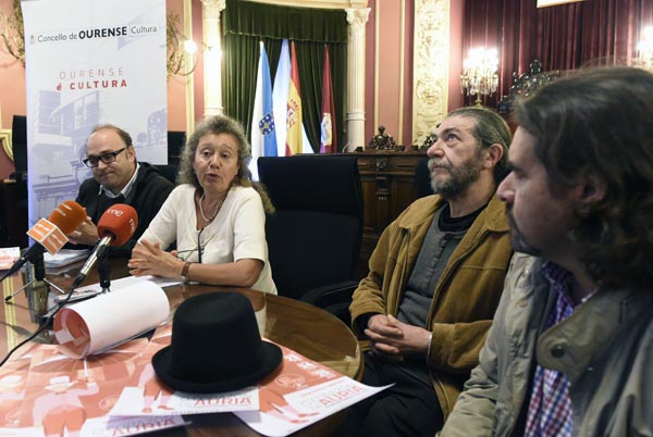 A concelleira de Cultura de Ourense, Ana Garrido, na rolda de prensa.