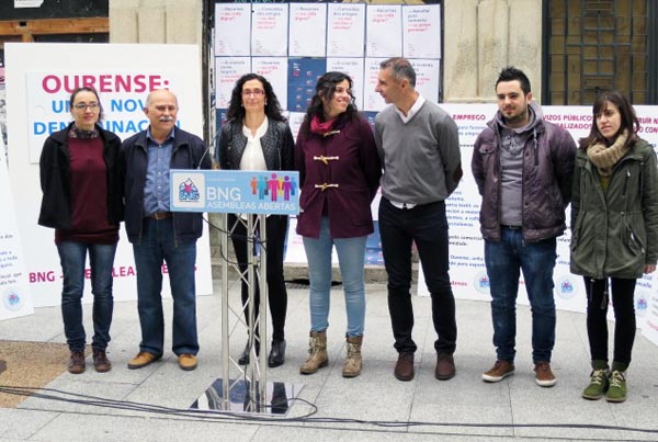 Nesta presentación a cabeza de lista estivo acompañada por membros da candidatura do BNG-Asembleas Abertas en Ourense.
