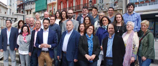Membros da candidatura coa que o PP se presentará as eleccións municipais no Barco.