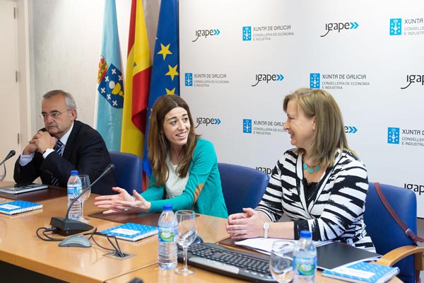 A directora xeral de Comercio, Sol Vázquez, o xerente de Galicia Calidade, Alfonso Cabaleiro, na xornada técnica coa agregada de Agricultura da Embaixada de Estados Unidos en España, Rachel Bickford.