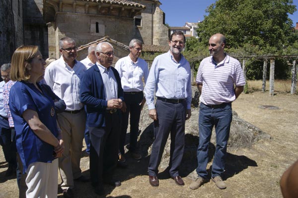 Un dos momentos da visita de Mariano Rajoy á provincia o 19 de agosto.