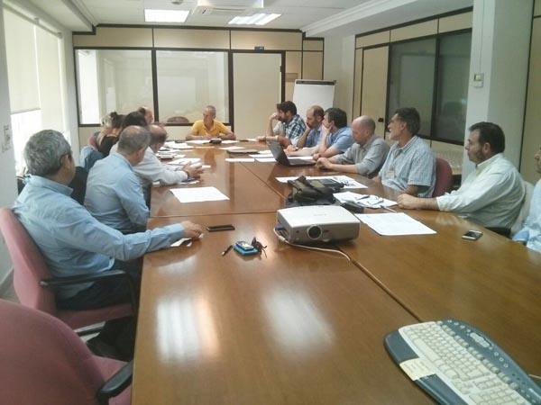 Imaxe dunha reunión entre a Rede Estatal do Castiñeiro e o Magrama./ Foto: Rede Estatal do Castiñeiro.