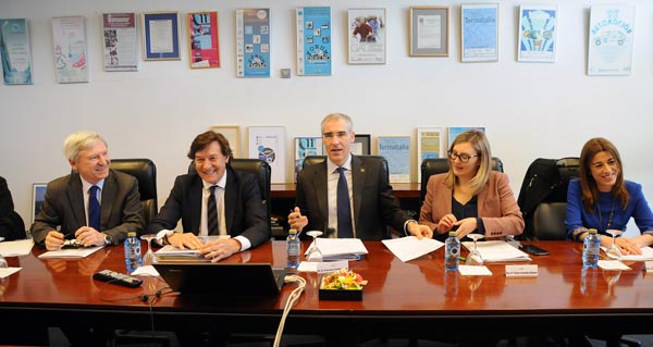 Representantes da Xunta e de Expourense na sesión celebrada en Ourense.