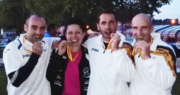 Os catro padexeiros ourensáns que lograban medalla no Campionato de España de Maratón en Banyoles.