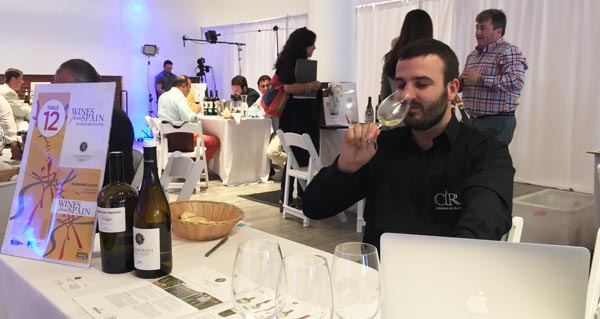 A Asociación de Colleiteiros do Ribeiro vén de participar no Spanish Wine Cellar, en Nova York./ Foto: Asociación de Colleiteiros e Embotelladores do Ribeiro.