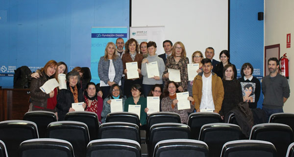 Participantes no acto de entrega de diplomas do curso organizado por AFAOR./ Foto cedida.