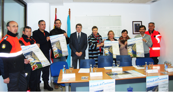 Participantes no acto de presentación desta xornada de convivencia das agrupacións de Protección Civil da provincia de Ourense.