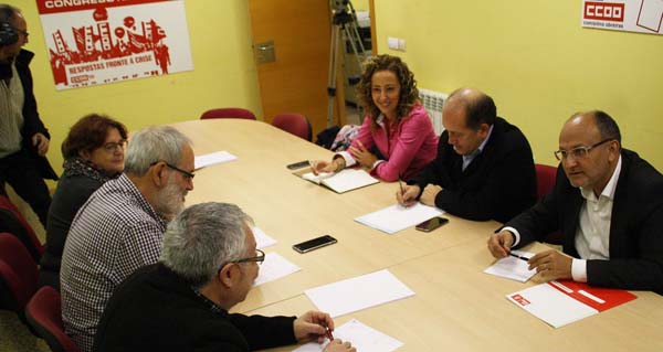 Visita de membros do grupo parlamentario socialista a CCOO.