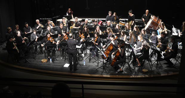 A Banda de Música do Barco durante unha actuación./ Foto: Carlos G. Hervella.